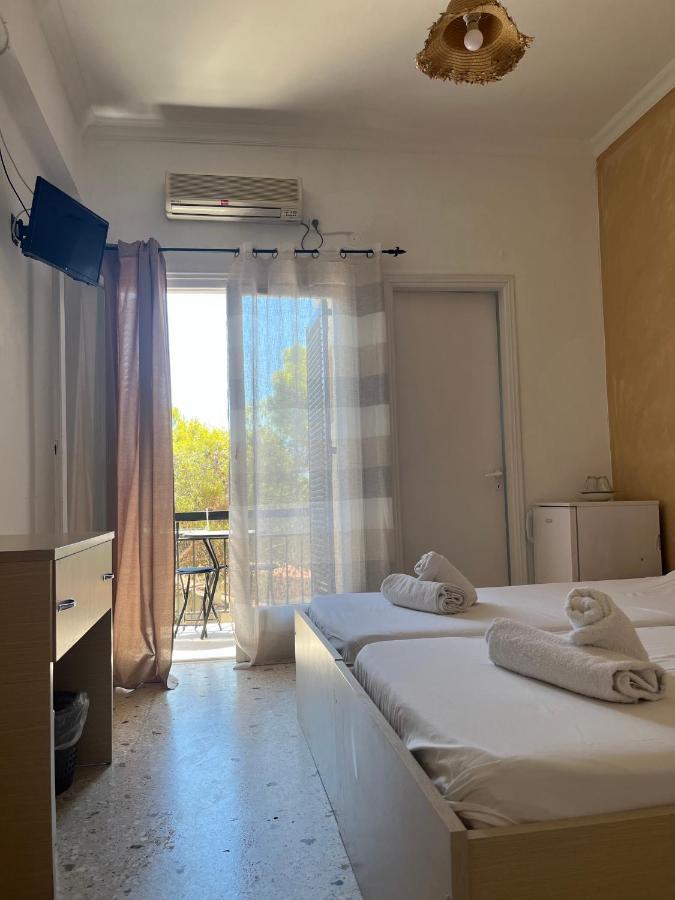 Santa Marina Rooms Agia Marina  Eksteriør billede