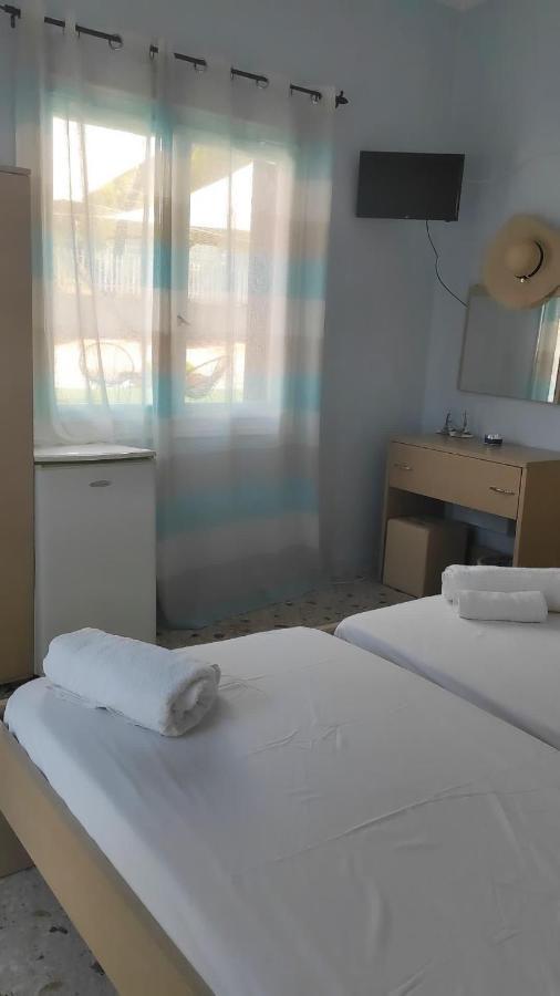 Santa Marina Rooms Agia Marina  Eksteriør billede