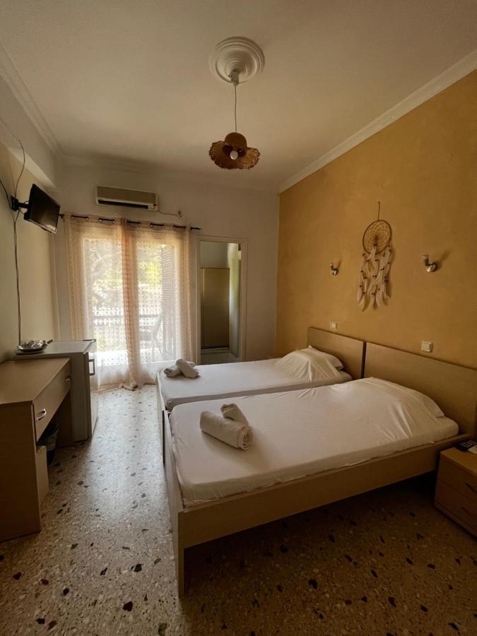 Santa Marina Rooms Agia Marina  Eksteriør billede