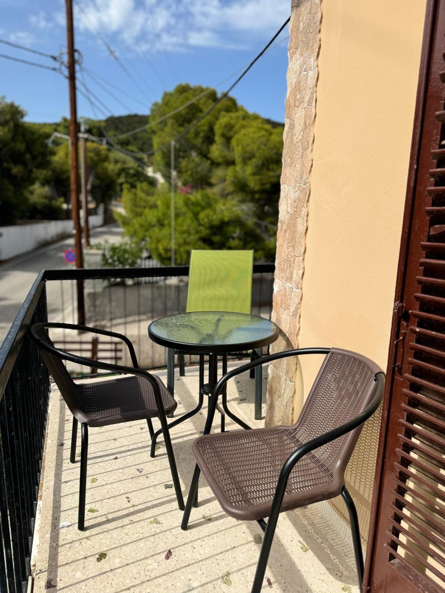 Santa Marina Rooms Agia Marina  Eksteriør billede